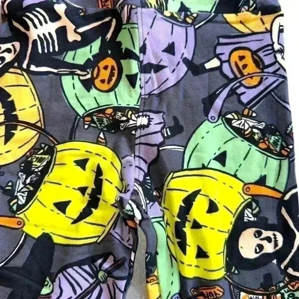 Lularoe small kids Halloween leggings‎ 2 pack bundle. New. Fits size 4-7 best - Picture 4 of 8